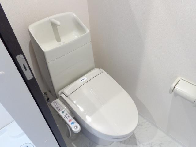 トイレ　シャワー付トイレ