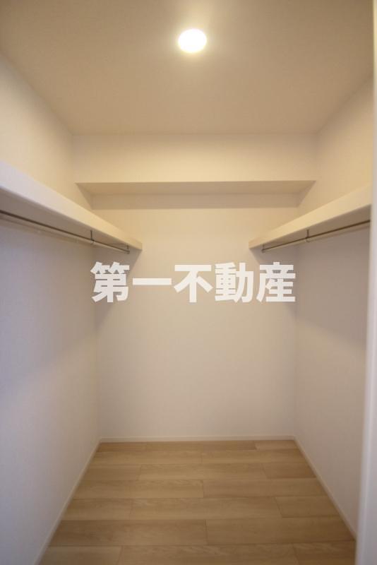 収納　ウォークインクローゼット