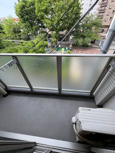バルコニー　バルコニー付！お天気のいい日は洗濯物も気持ちよく干せますね！