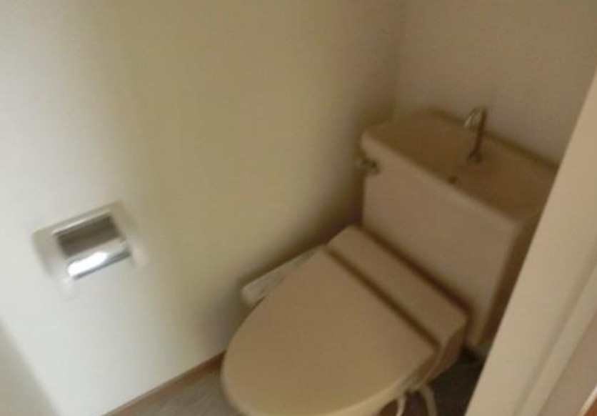 トイレ　※別部屋参考写真