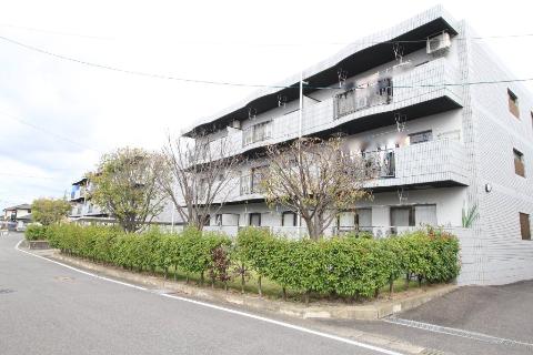 建物外観　外観写真（昼）