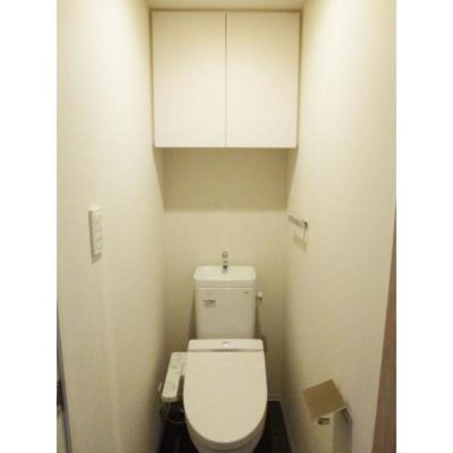 トイレ　※写真は同タイプ住戸です。