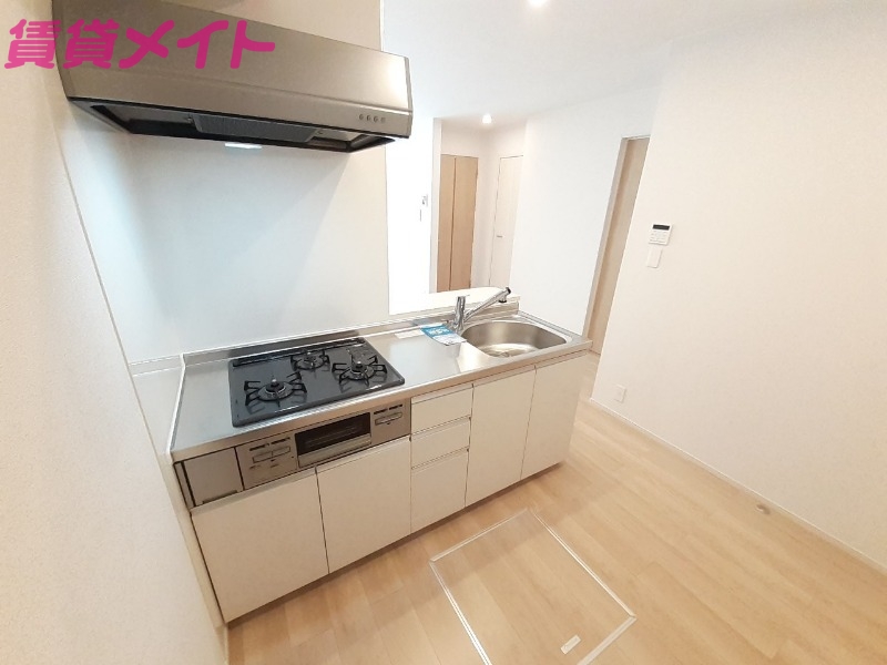 キッチン　同型タイプの写真です