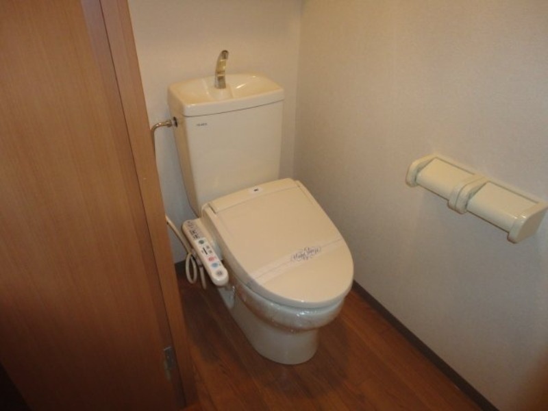トイレ　図面と現状に相違がある場合には現状を優先