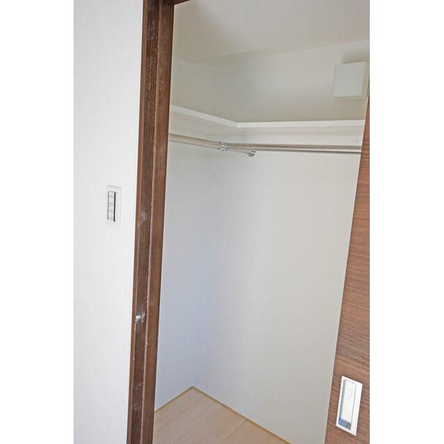 収納　ウォークインクローゼット