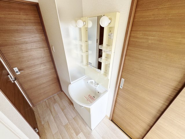 洗面設備　※同じ間取りの別部屋のお写真です※