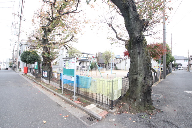 公園　なかよし公園（公園）まで450m