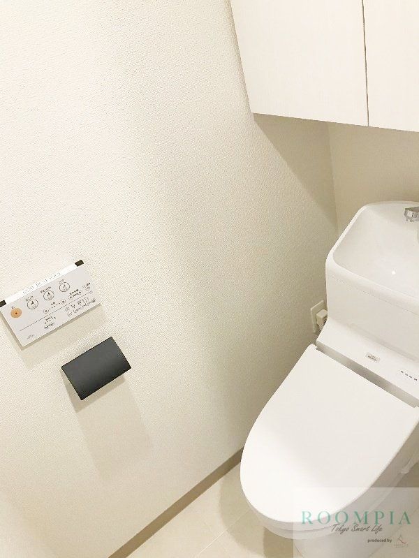 トイレ　※同タイプの別のお部屋です。