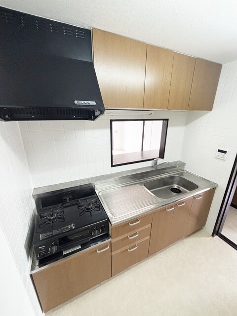 キッチン　対面型のシステムキッチン