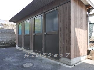 その他　便利な屋外物置き