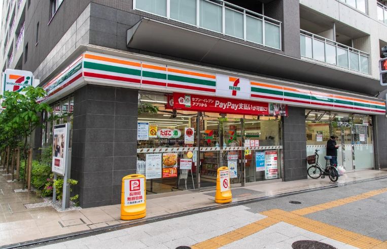 コンビニ　セブンイレブン 東池袋3丁目店（コンビニ）まで180m