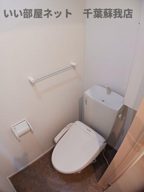 トイレ　落ち着いたトイレです