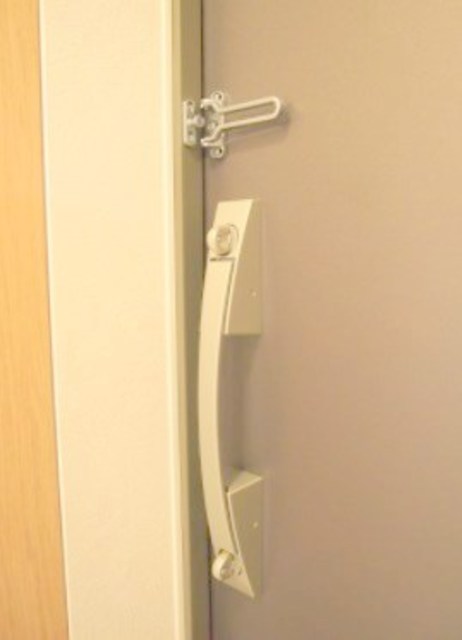 玄関　別部屋同仕様タイプ