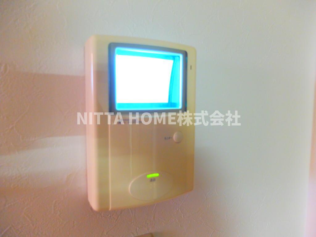 セキュリティ　来客時に安心のモニタ付きインターホン◎