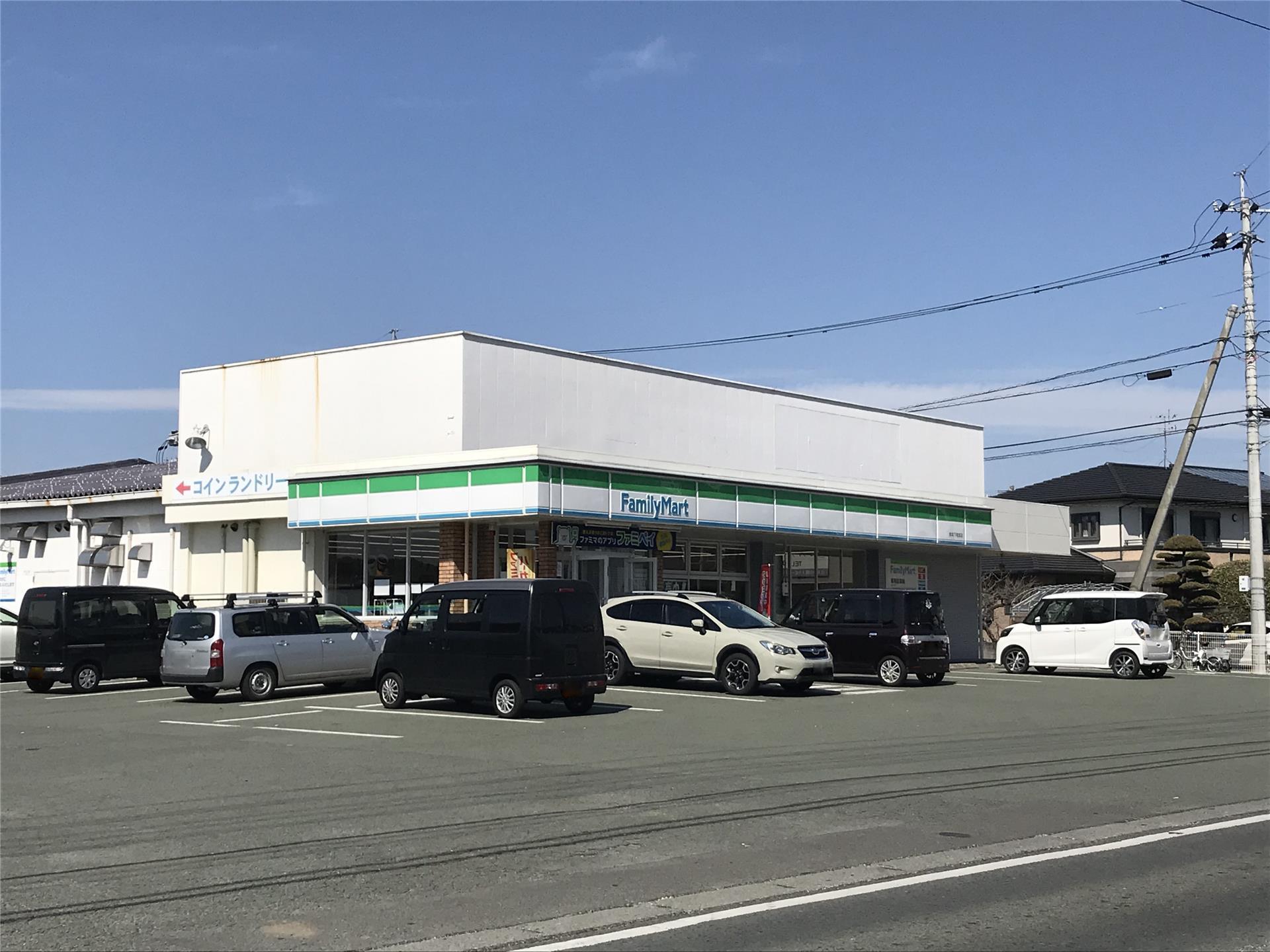 コンビニ　ファミリーマート熊本下南部店（コンビニ）まで151m