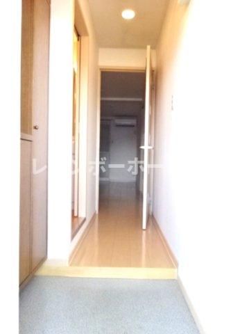 玄関　落ち着いた玄関です