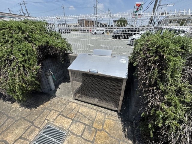 その他　ゴミ捨て場（その他）まで5m