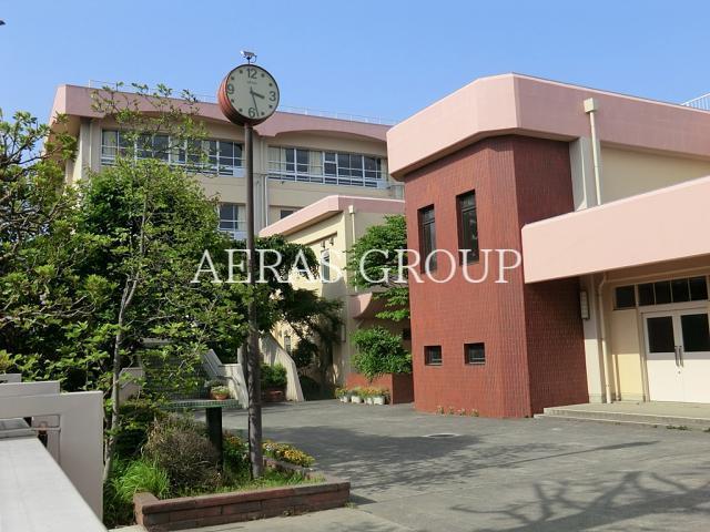 中学校　川崎市立王禅寺中央中学校（中学校）まで727m