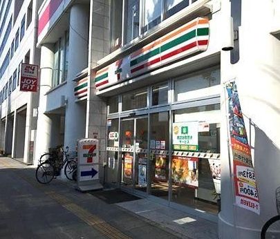 コンビニ　セブンイレブン名古屋黒川駅前店（コンビニ）まで1m