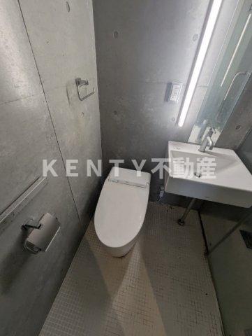 トイレ　シンプルで使いやすいトイレです
