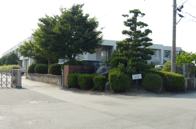 中学校　伊勢市立御薗中学校（中学校）まで603m
