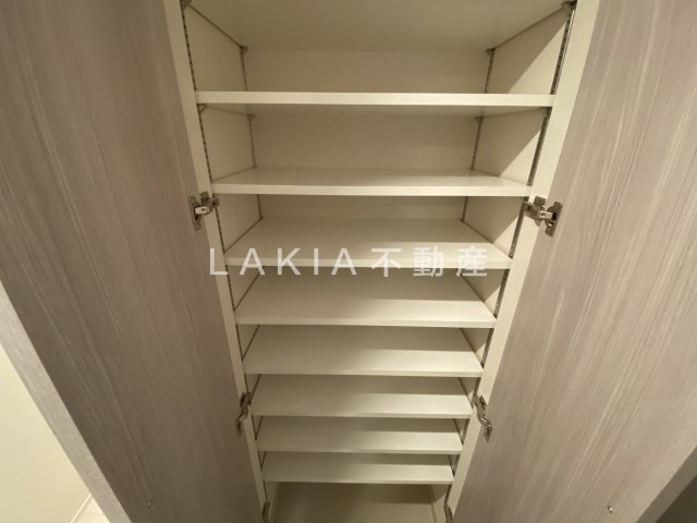 収納