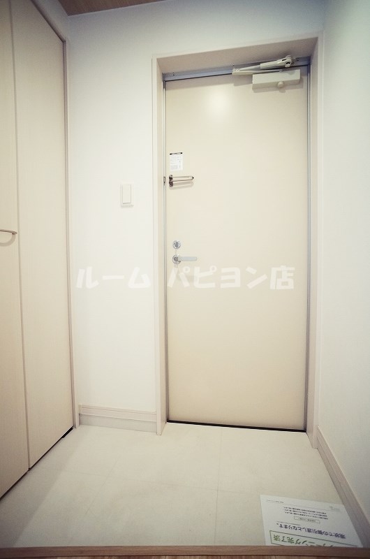 玄関　別号室