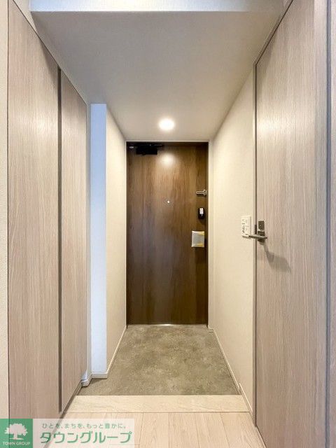 玄関　※写真は同タイプ住戸です。