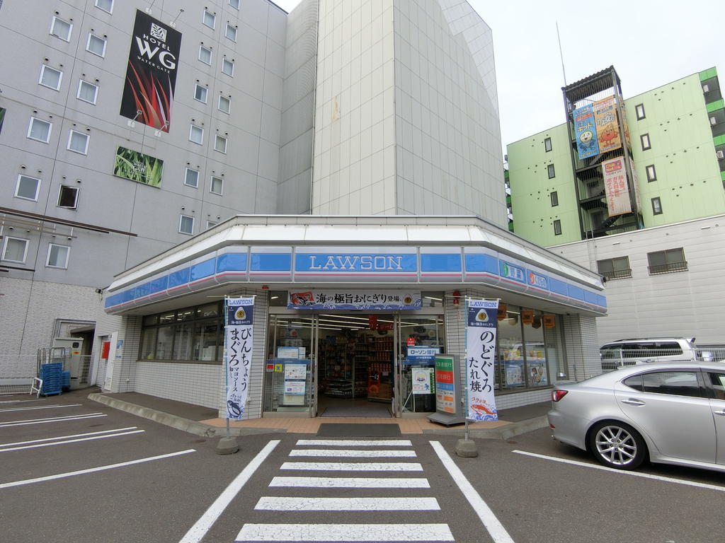 コンビニ　ローソン札幌南6条西七丁目店（コンビニ）まで54m