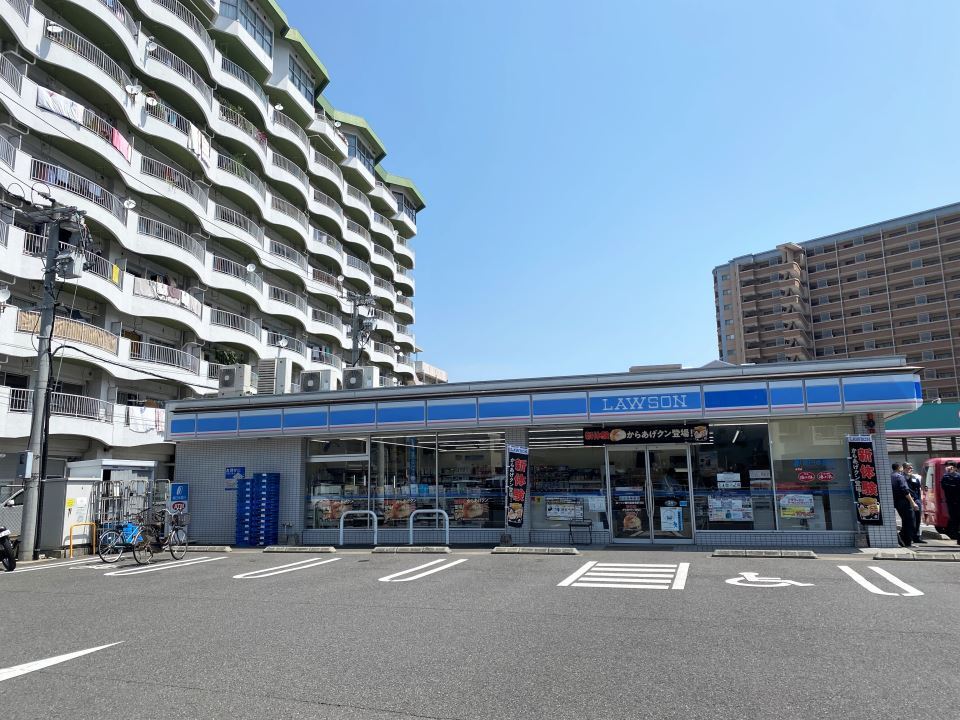 コンビニ　ローソン（コンビニ）まで240m