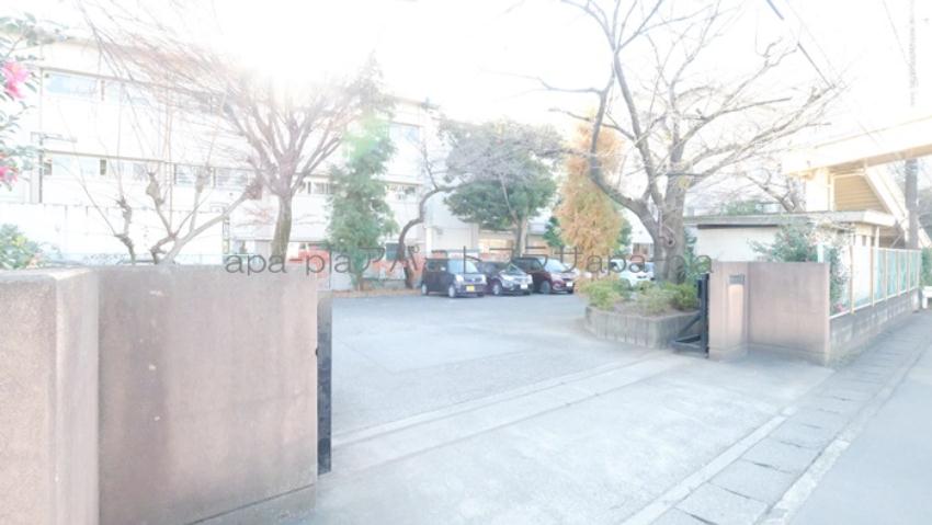 小学校　川越市立泉小学校（小学校）まで355m