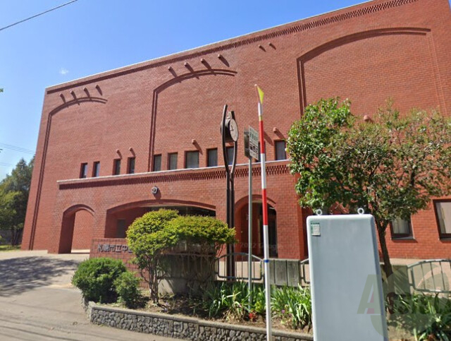 中学校　中島中学校（中学校）まで1700m