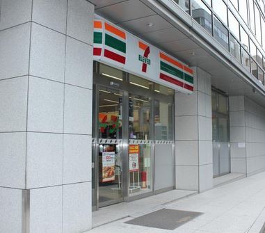 コンビニ　セブンイレブン日本橋堀留町2丁目店（コンビニ）まで116m
