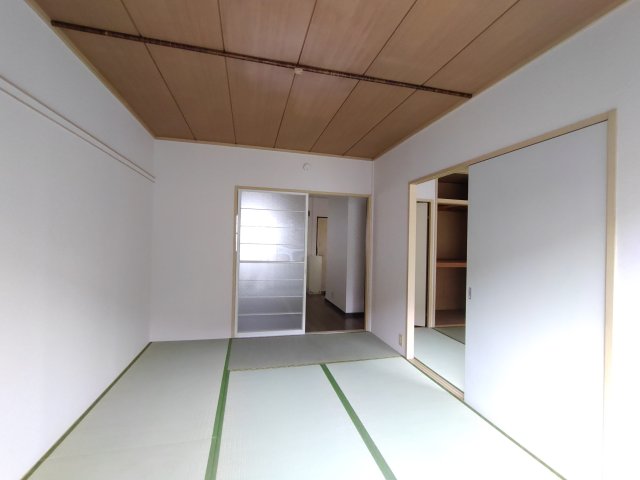 居室・リビング　※写真は別部屋です