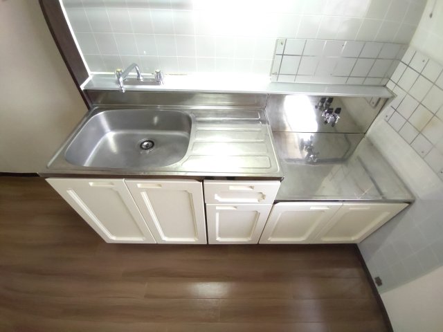 キッチン　※写真は別部屋です