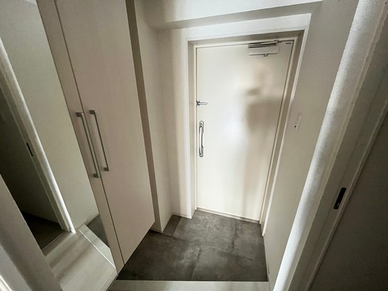 玄関　※別部屋の写真です