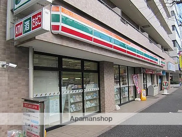 コンビニ　セブン－イレブン杉並堀ノ内１丁目店（コンビニ）まで646m