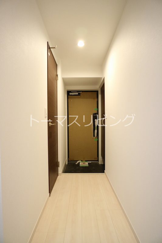 玄関　新築時参考写真です。