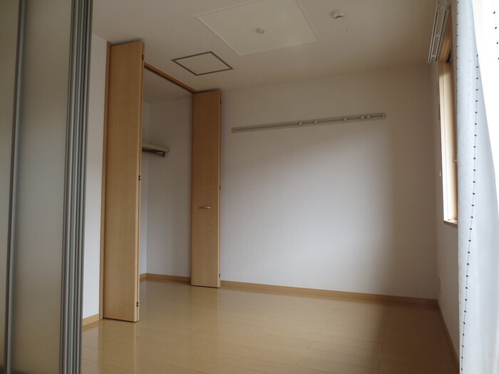 その他部屋・スペース　風通しも良い寝室です☆