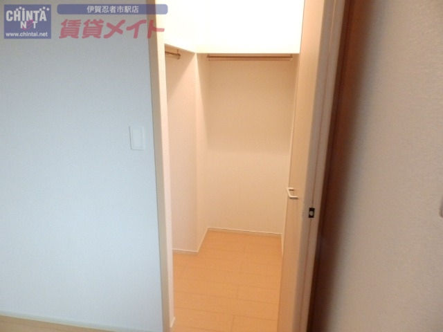収納　同型タイプ画像