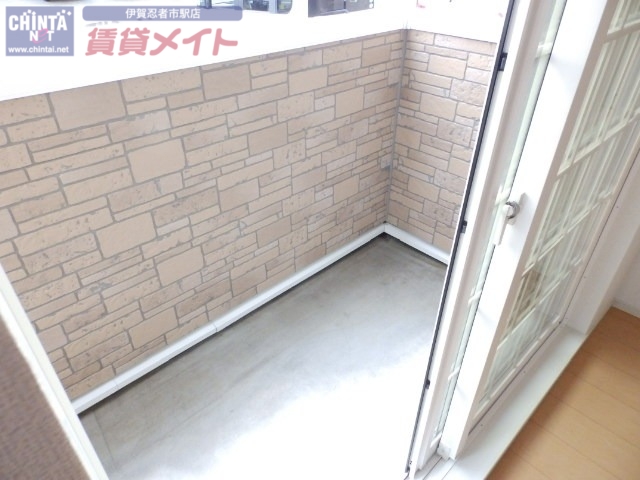 バルコニー　同型タイプ画像