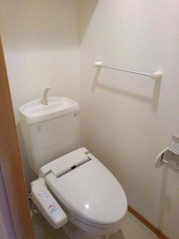トイレ　コンパクトで使いやすいトイレです