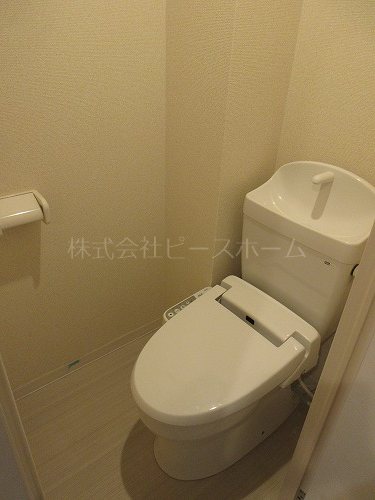 トイレ　※別号室参考写真
