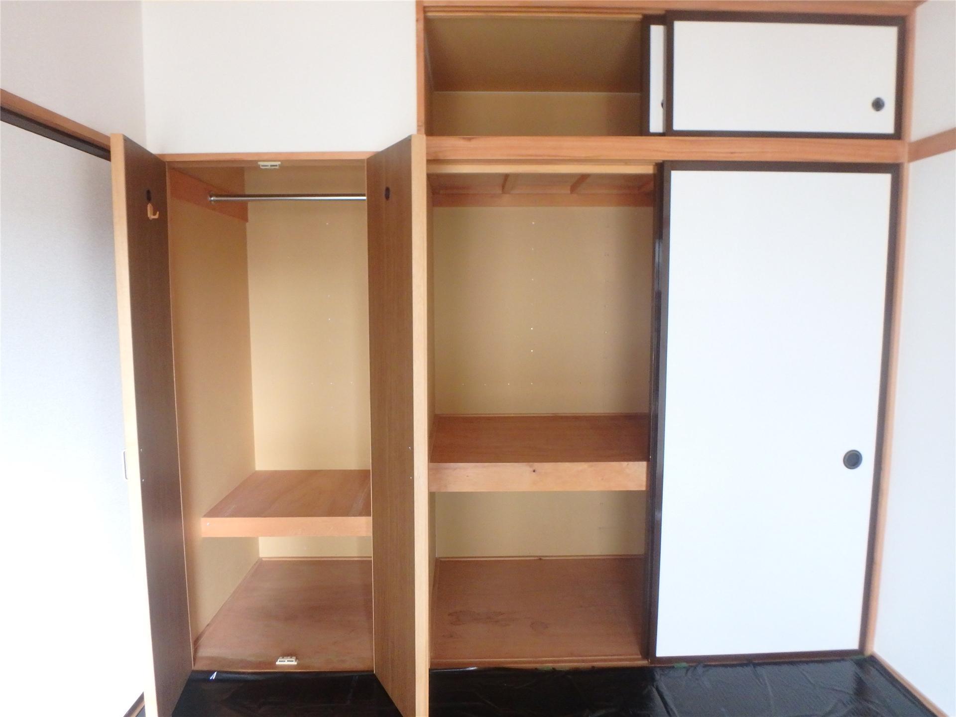 収納　奥行のある収納です(別部屋参考写真)