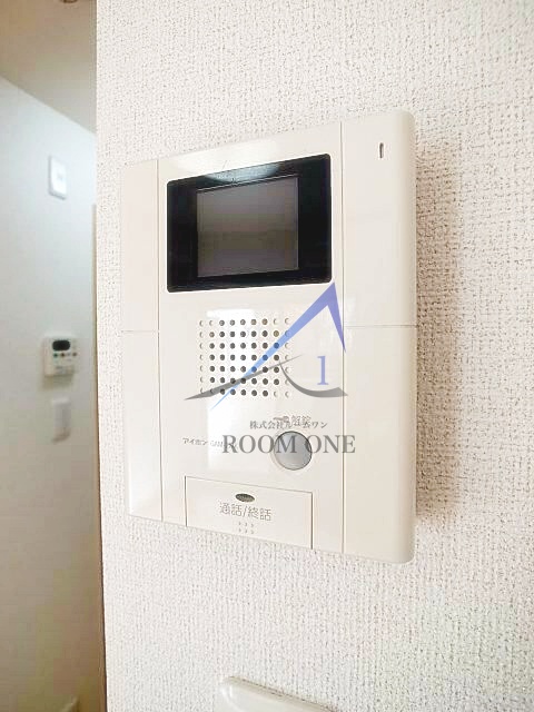 セキュリティ　モニター付きインターホンです。