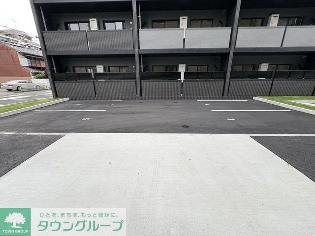 駐車場　駐車場