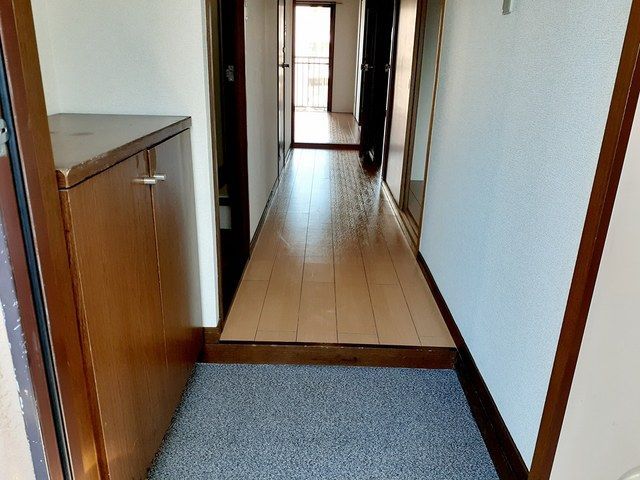 玄関　※別部屋参考画像