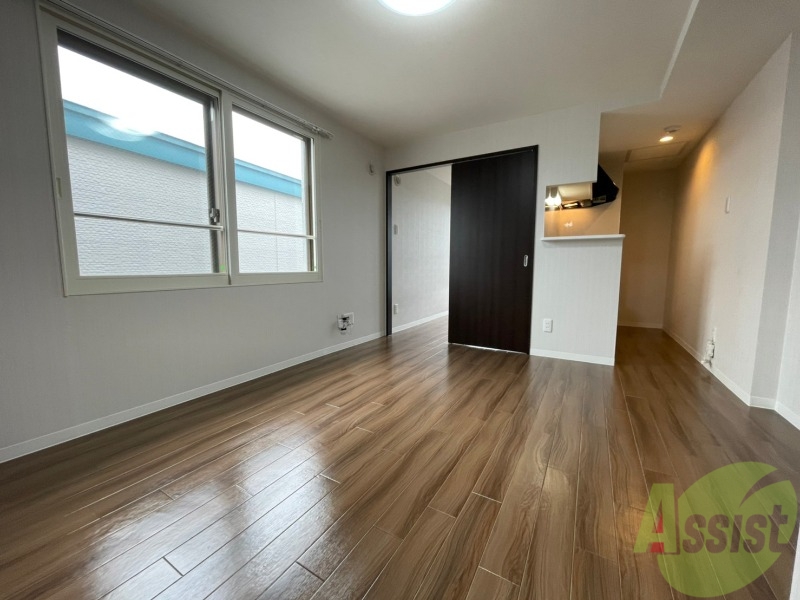 居室・リビング　広くてキレイなお部屋が広がっていて、充実した生活が送れそう。