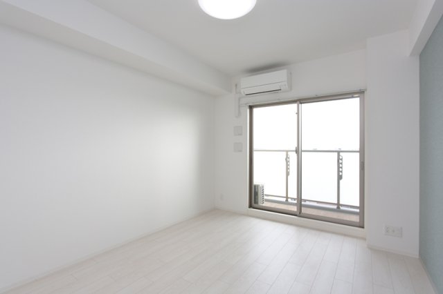 居室・リビング　この写真は同マンションの他のお部屋のものです