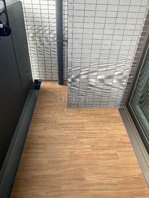 バルコニー　違うお部屋の写真です。ご参考までに